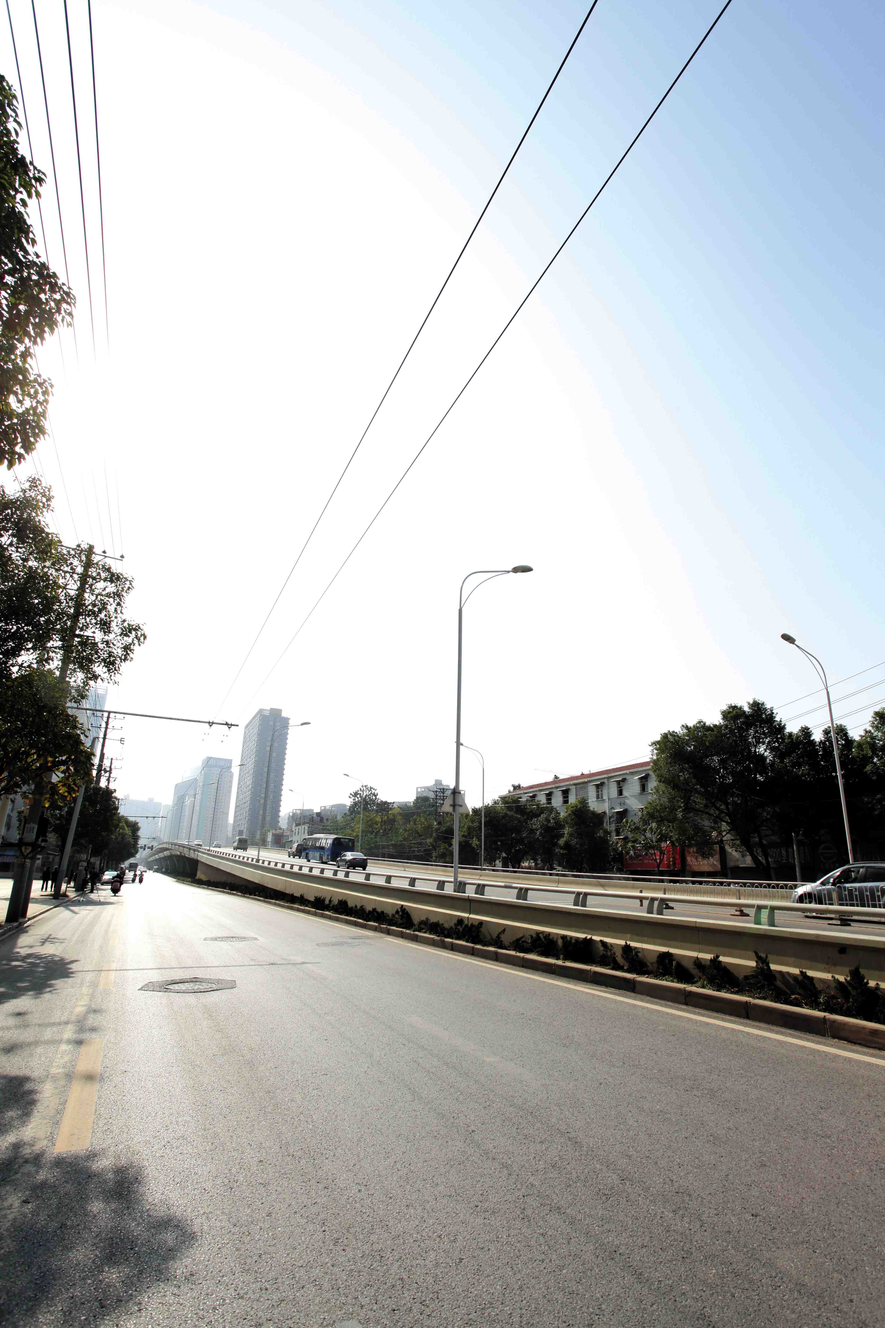 东亭地铁站热力管道安装土建工程